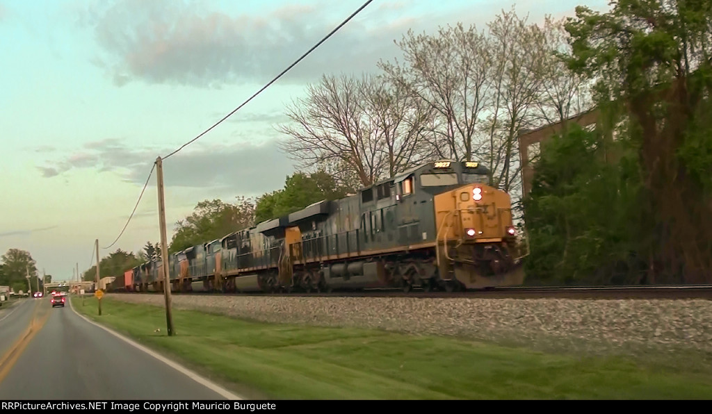 CSX 6 Locomotives at the front